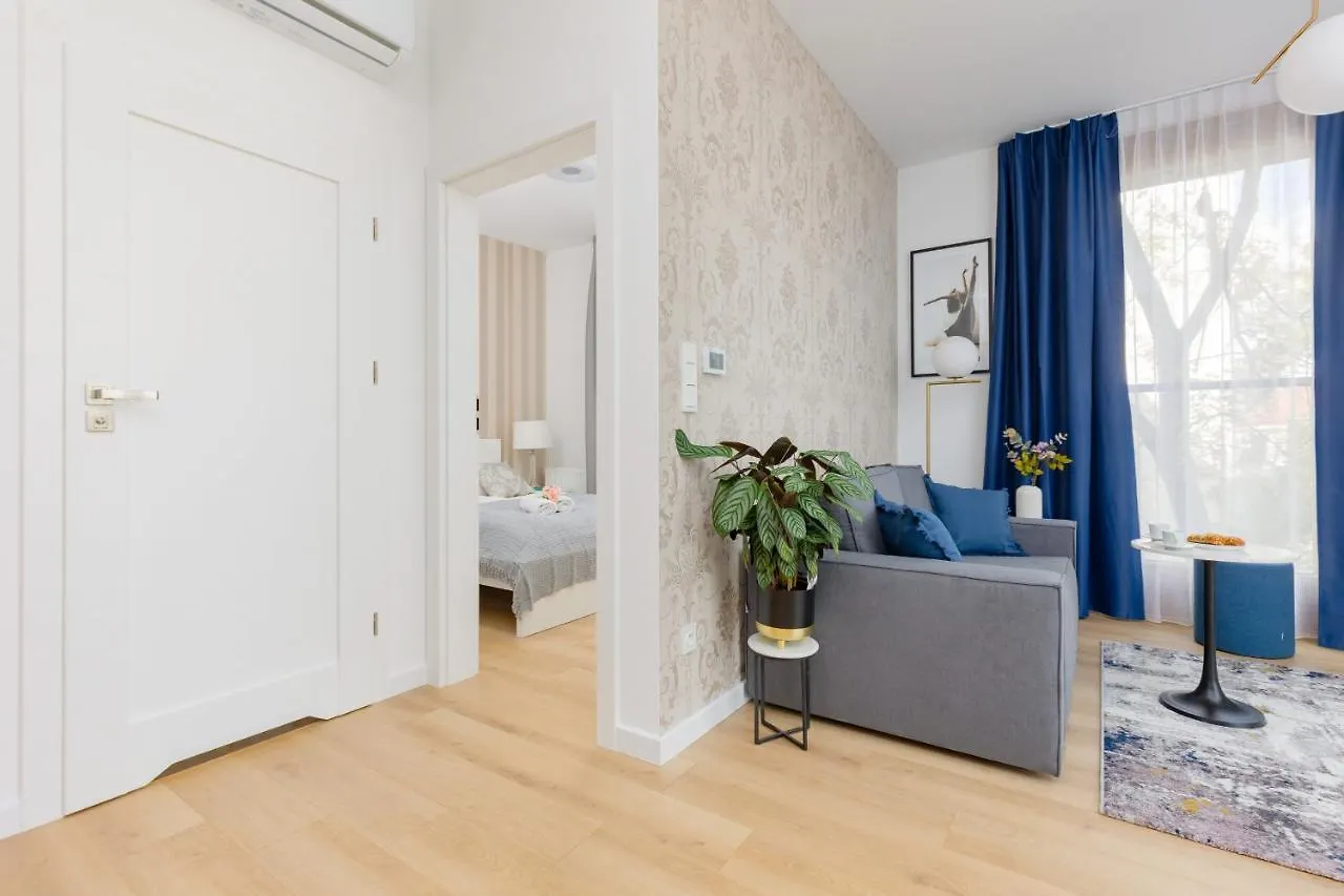 Warszawa Srodmiescie Bonifraterska Apartments By Noclegi Renters 0*, Варшава Польша